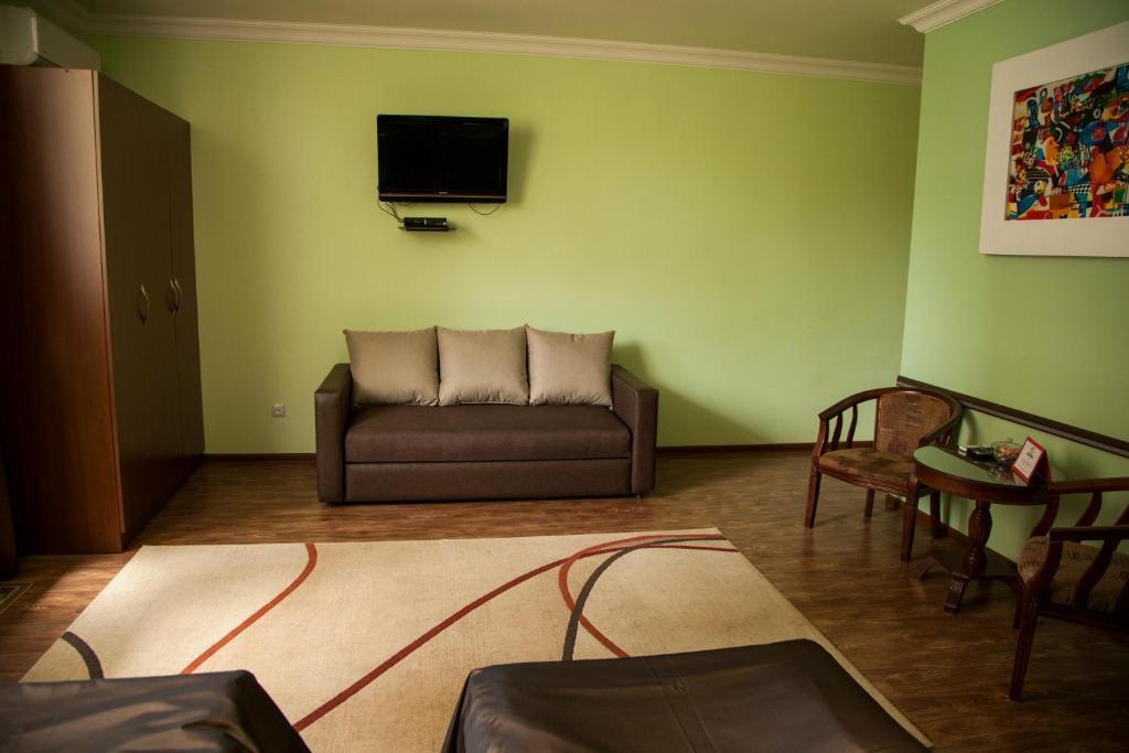 Hin Yerevantsi Hotel Room photo